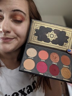 00100sPORTRAIT_00100_BURST20190422124928869_COVER